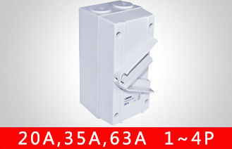 IP66 Empat Tiang Tiang Tiga Isolator Weatherproof Switch / Soket Steker Luar